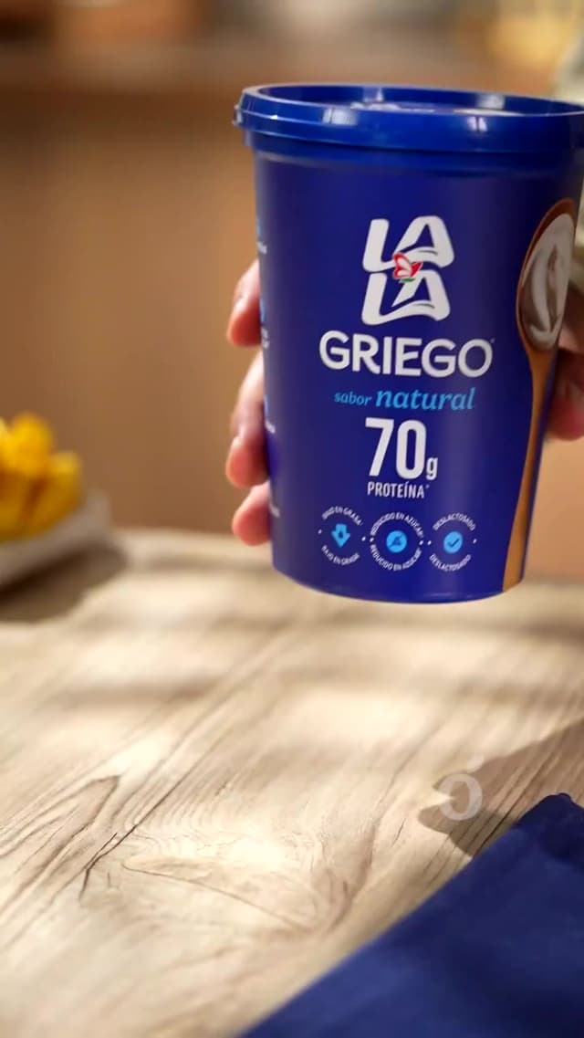 Cómo hacer pastel frío tropical con Yogurt Lala Griego