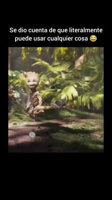 Soy Groot,2022) Este episodio, titulado "El baño de Groot", es una divertida exploración de la biología de Flora Colossus. Dado que Groot es un ser parecido a una planta, el musgo y las hojas que crecen en él son una parte natural de su ci