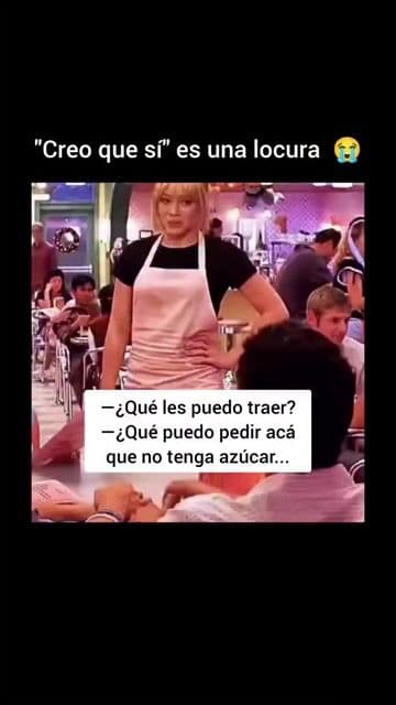 En 'A Cinderella Story', la icónica escena del baile se rodó en la biblioteca del Instituto de Los Ángeles, aportando ese aire juvenil y moderno característico de la película. Un guiño visual a los romances clásicos de los 2000.

 #