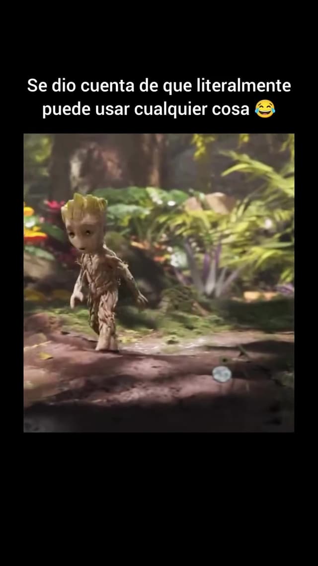 Soy Groot,2022) Este episodio, titulado "El baño de Groot", es una divertida exploración de la biología de Flora Colossus. Dado que Groot es un ser parecido a una planta, el musgo y las hojas que crecen en él son una parte natural de su ci