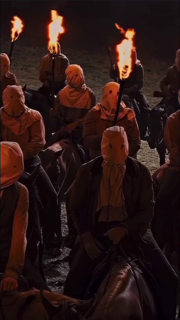 En 'Django Unchained', la escena de los bandidos de las máscaras fue fruto de la improvisación de los actores. Jonah Hill apareció como Bag Head en este momento cómico dirigido por Quentin Tarantino.
