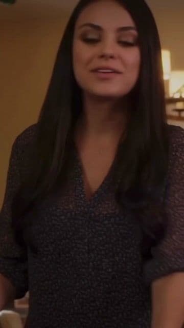 Bad Moms Christmas retrata la maternidad real con humor y anécdotas genuinas de Mila Kunis y sus coestrellas. Esta comedia navideña fue un éxito en taquilla y destaca los desafíos de ser madre durante las fiestas.