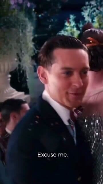 La adaptación de 2013 de 'The Great Gatsby' fusionó joyas reales de Tiffany & Co. y una banda sonora hip-hop. Para proteger el presupuesto, el rodaje principal se hizo en Sídney, lejos del Nueva York de los años veinte.