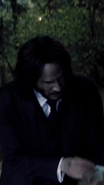 Keanu Reeves vuelve a brillar en la saga más elegante y letal del cine moderno. ¡Coreografías que parecen danza mortal!

#JohnWick4 #cineacción #KeanuReeves #clásico #peliculón #accióncoreografiada #cinequeamarás #gunfu #legendario