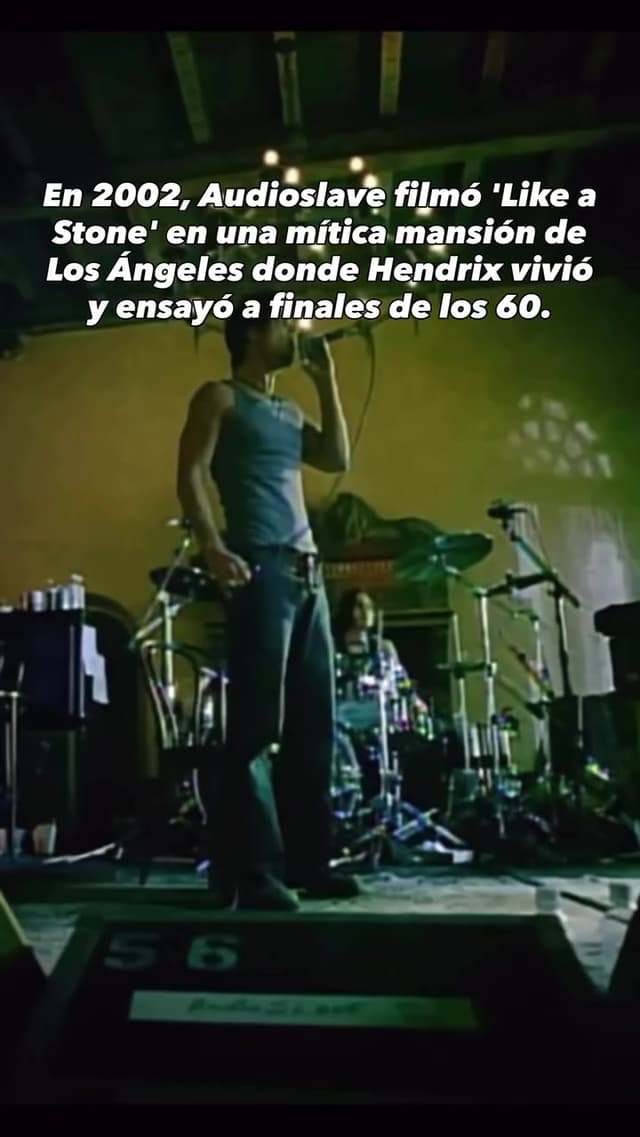 ‘Like a Stone’ de Audioslave transmite contemplación y esperanza. El video fue grabado en una antigua casa de Silver Lake donde Jimi Hendrix vivió, agregando historia al tema. Descubre el significado y letra de ‘Like a Stone’ en español