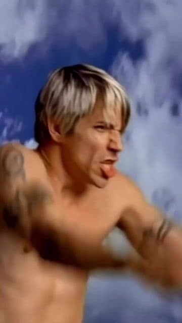 Red Hot Chili Peppers crearon un tema melancolico y profundo que reflexiona sobre la vida en Los Angeles.