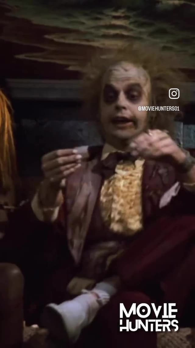 Comedia negra icónica que redefinió el cine de lo extraño. Ganó el Oscar a mejor maquillaje. Pura locura Burton.