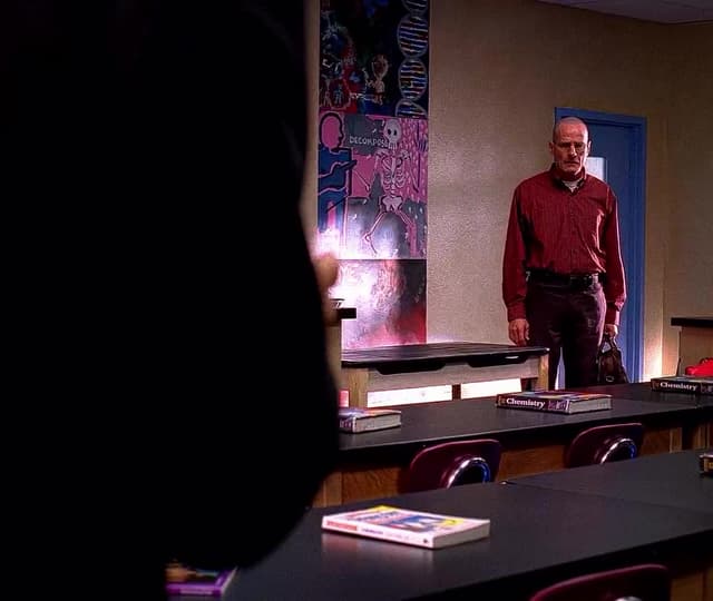 Bob Odenkirk solo iba a aparecer en tres episodios de 'Breaking Bad', pero su papel creció tras impresionar a Vince Gilligan. Esto llevó a la creación del spin-off 'Better Call Saul', centrado en la evolución de Jimmy McGill.