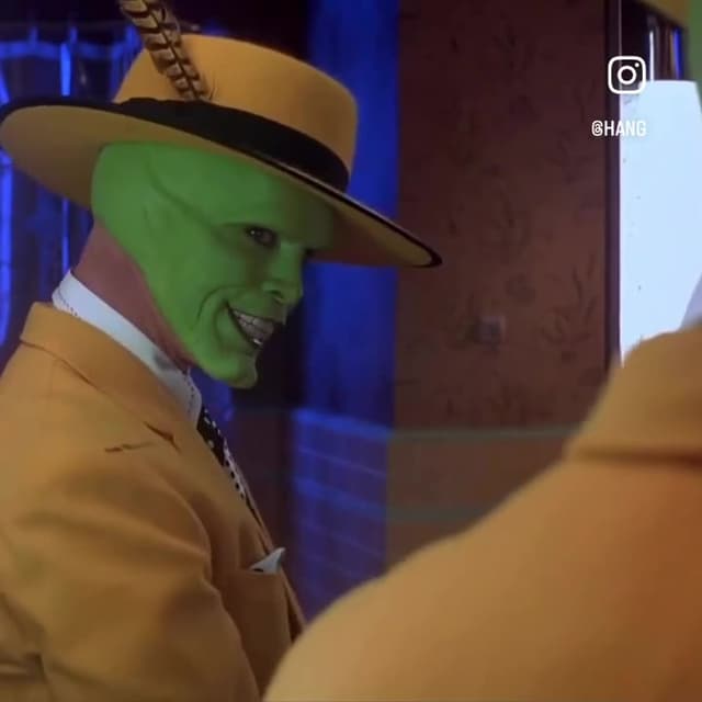 Una explosión visual y cómica con Jim Carrey en su máximo esplendor. Nominada al Oscar por efectos visuales.