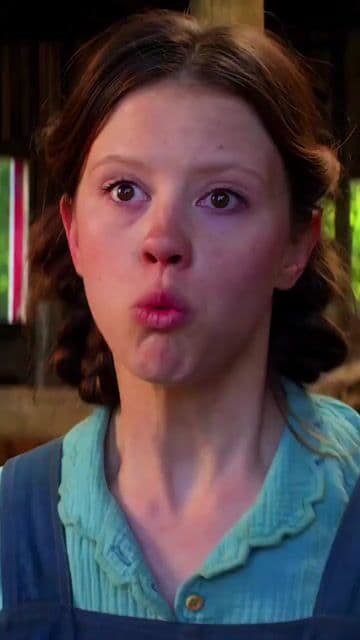 En 'Pearl' (2022), David Corenswet interpreta al proyeccionista que cambia el rumbo de Pearl, bajo la co-escritura de Mia Goth y Ti West. Un detalle esencial para fans del terror y la evolución del género.