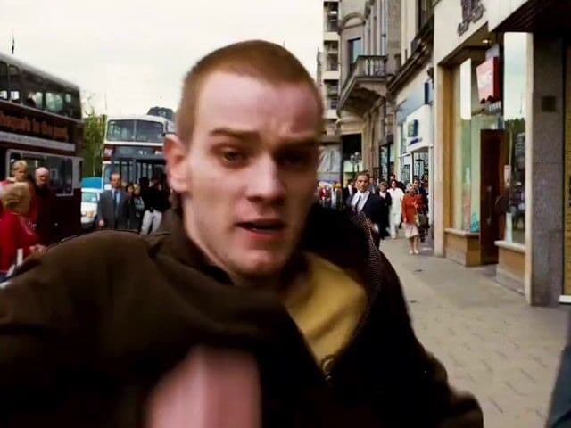 En 1996, Danny Boyle rodó 'Trainspotting' en solo siete semanas en una fábrica de tabaco de Glasgow. Ewan McGregor perdió 12 kilos para interpretar a Renton. Un clásico imprescindible para los fans de películas de culto.