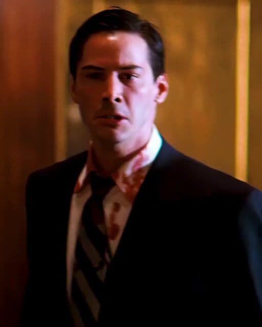 Keanu Reeves aceptó reducir su salario en 'The Devil's Advocate' para que el estudio pudiera fichar a Al Pacino. Esta decisión permitió reunir a ambos actores en una de las escenas más icónicas del cine de los noventa.