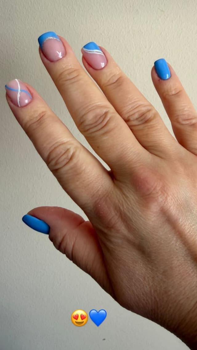 Nails 