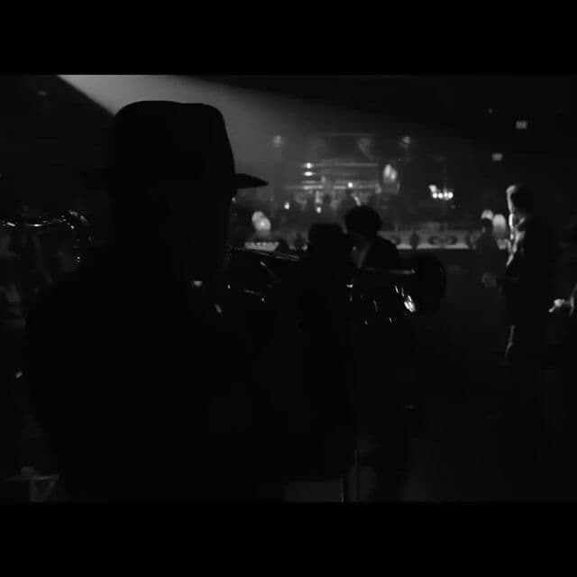 Justin Timberlake llevaba años en silencio y volvió con este tema suave y adulto que no se parecía a nada de lo que sonaba en ese momento.