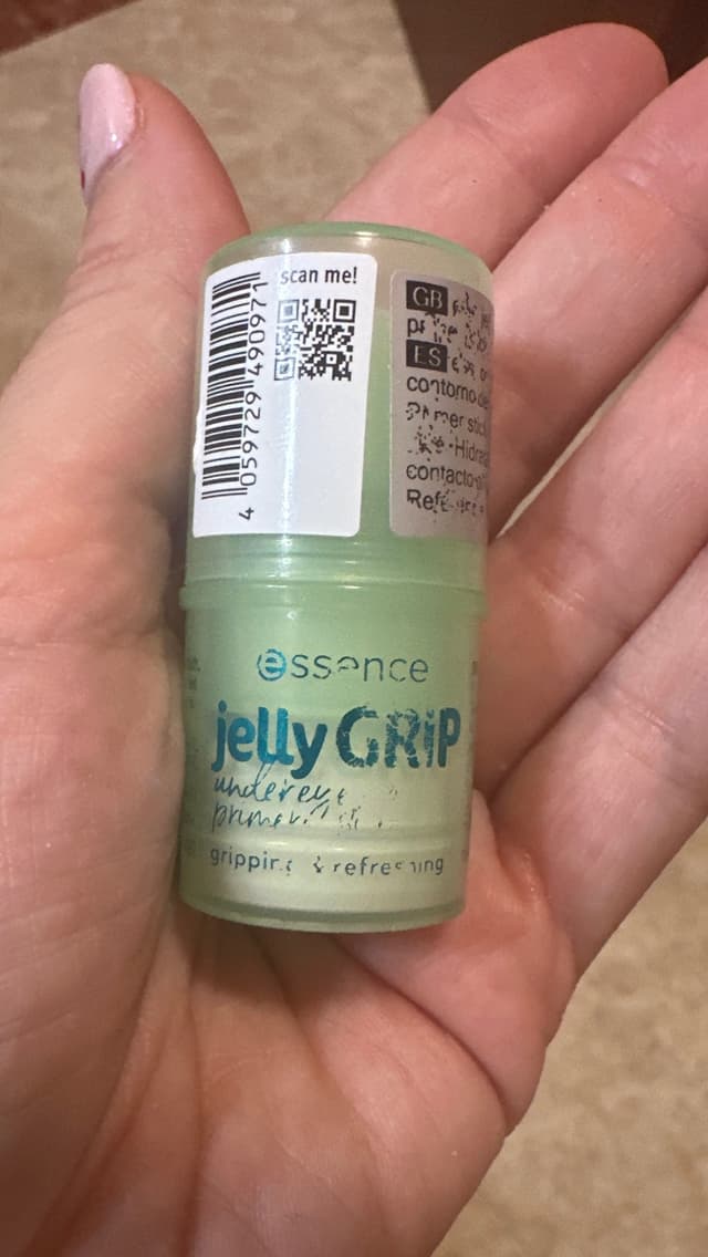Jelly grip primer ojeras essence 
