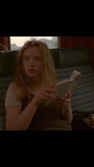 En 'Antes del amanecer' (1995), Linklater eligió Viena como escenario por su atmósfera romántica, grabando conversaciones improvisadas para captar autenticidad. Un clásico dentro de la trilogía de 'Antes del a
