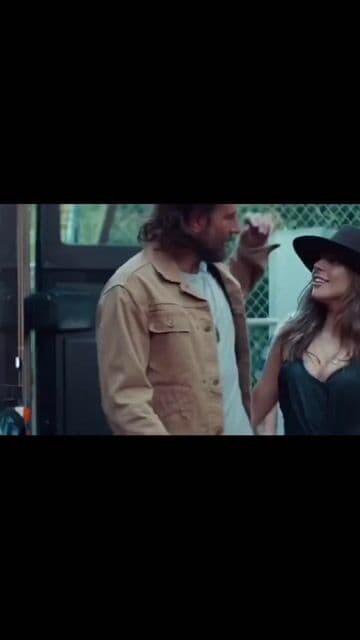 Sumérgete en 'Nace una estrella', una historia sobre amor, música country y superación, protagonizada por Lady Gaga y Bradley Cooper. Descubre cómo el éxito y la fama desafían a sus personajes principales.