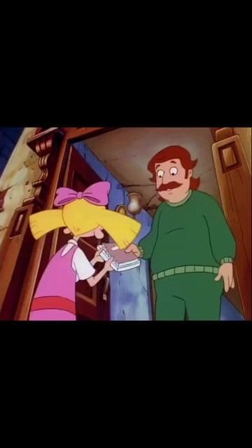 En 'Hey Arnold!', la llegada de Lila cambia la dinámica entre los personajes. Esta escena muestra cómo Helga Pataki, uno de los personajes más populares de la serie, enfrenta sus inseguridades ante una nueva compañera.