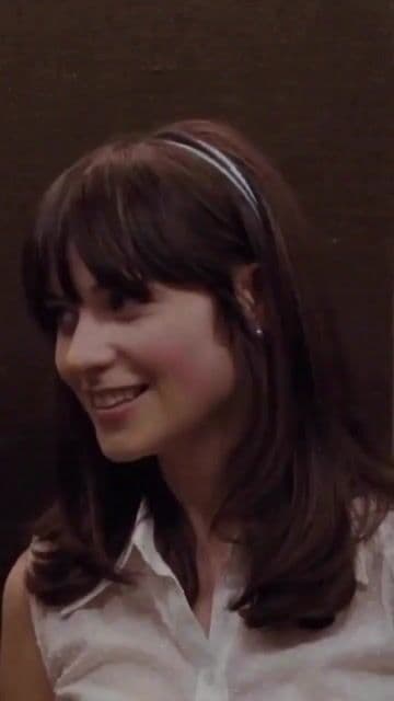 En '(500) Days of Summer' de 2009, la escena en que Tom y Summer exploran IKEA fue improvisada por Joseph Gordon-Levitt y Zooey Deschanel, aportando frescura real a la dinámica de sus personajes.