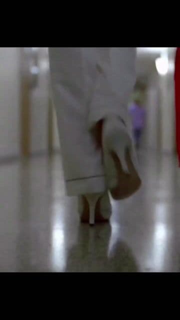 En 'Kill Bill: Volumen 1', la mítica escena del combate en la Casa de las Hojas Azules requirió semanas de rodaje y el uso de 300 litros de sangre falsa, lo que la ha hecho legendaria en la historia del cine de acción.