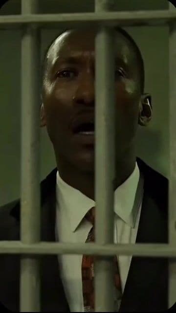En la escena del restaurante de 'Green Book', Don Shirley improvisó parte de su interpretación al piano, capturando la admiración real de los extras y el equipo. Un instante auténtico en la película ganadora del Óscar a mejor película en 2018.

 #