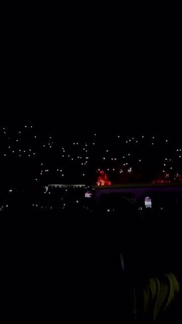 Durante la segunda fecha del DTMFTOUR en Colombia se interpretó una canción exclusiva, disponible solo en ese concierto, que sorprendió a los fans con un momento único e irrepetible dentro de la gira.