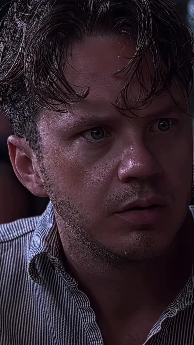 Frank Darabont consideró un final ambiguo para 'The Shawshank Redemption' (1994), pero la productora impulsó la emotiva reunión en la playa. Un clásico dirigido por Frank Darabont con Morgan Freeman y Tim Robbins.