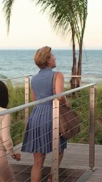 Scarlett Johansson, Kate McKinnon y un elenco estelar en una despedida de soltera que se descontrola por completo. Comedia negra disparatada y sin frenos