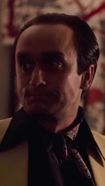 Marlon Brando y Al Pacino en la obra maestra de Coppola sobre poder, familia y corrupción. Una epopeya criminal que redefinió el cine para siempre