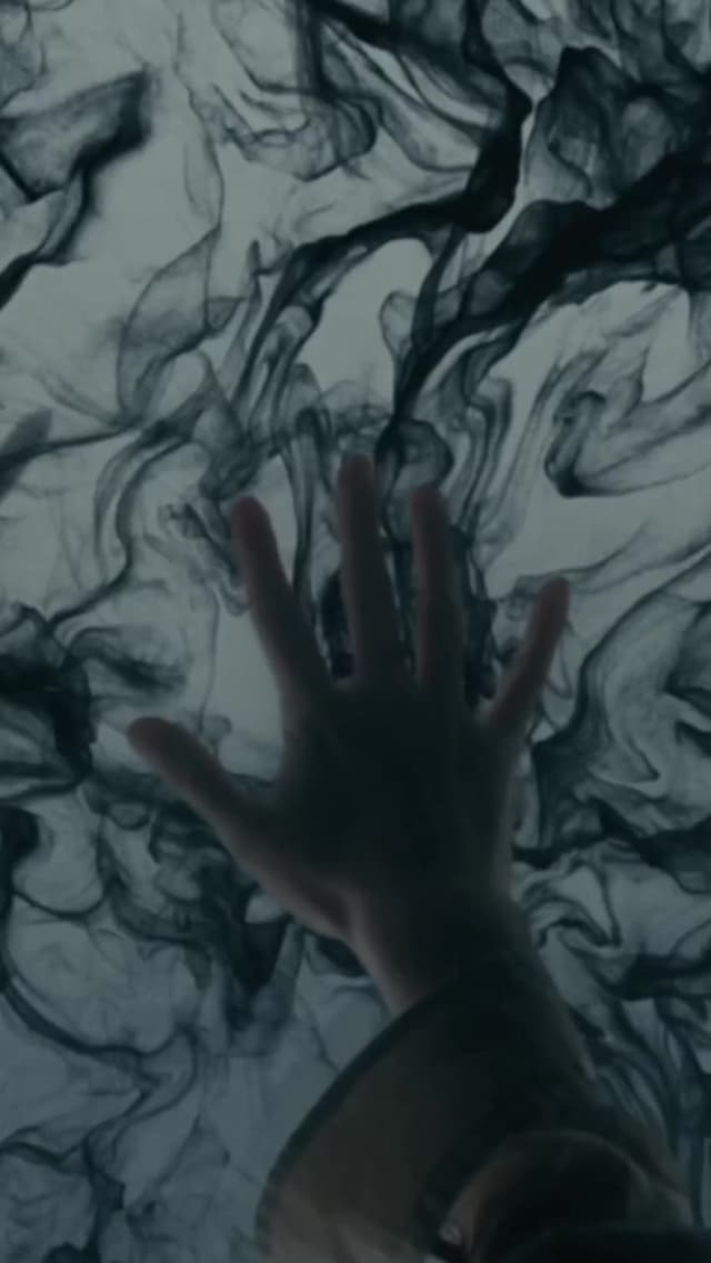 En ‘Arrival’, Denis Villeneuve optó por usar 'On the Nature of Daylight' de Max Richter en momentos centrales. El compositor original aceptó la decisión, marcando uno de los cambios musicales más icónicos en la película.