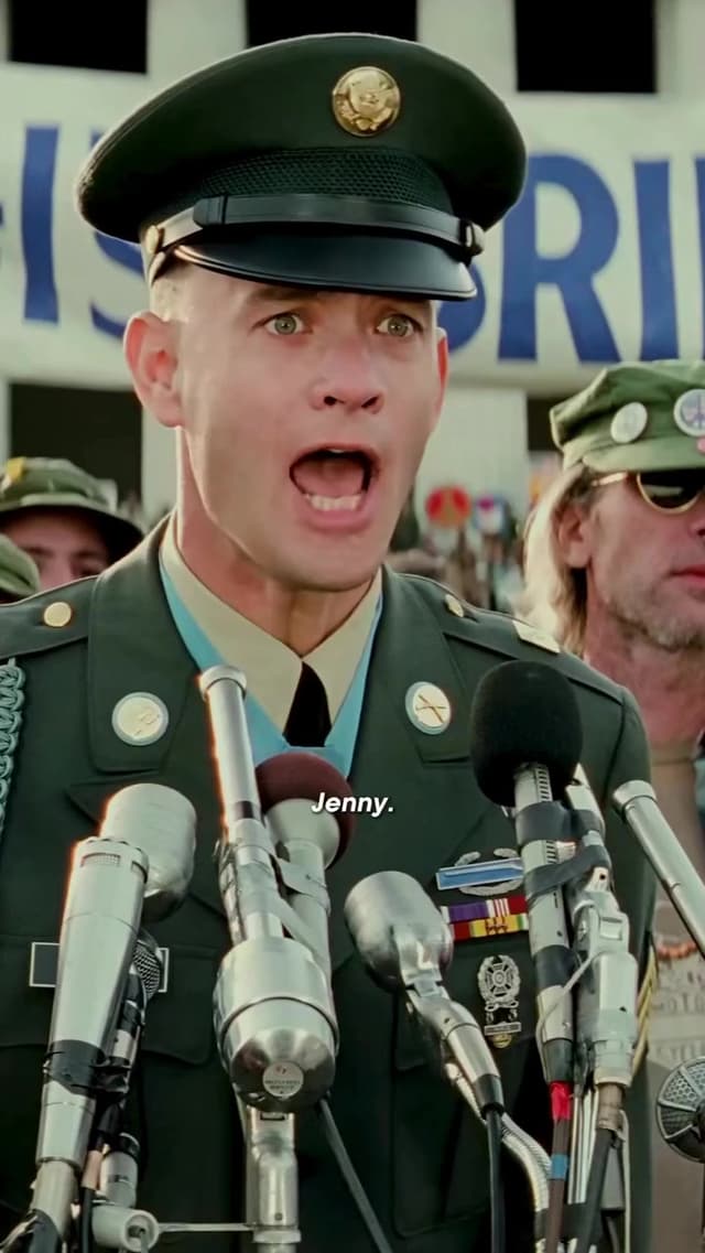 En la película 'Forrest Gump', Tom Hanks recitó un auténtico discurso sobre Vietnam durante la icónica secuencia del Lincoln Memorial, pero el director Robert Zemeckis decidió silenciarlo para reforzar el mensaje de la escena.