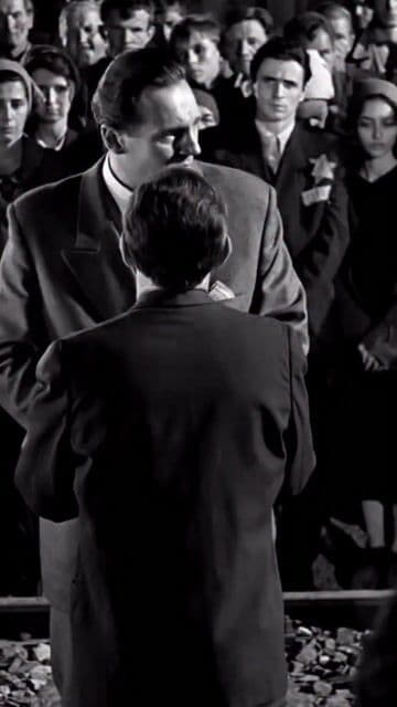 La obra maestra de Spielberg sobre Oskar Schindler y los más de mil judíos que salvó durante el Holocausto. Cine necesario e inolvidable