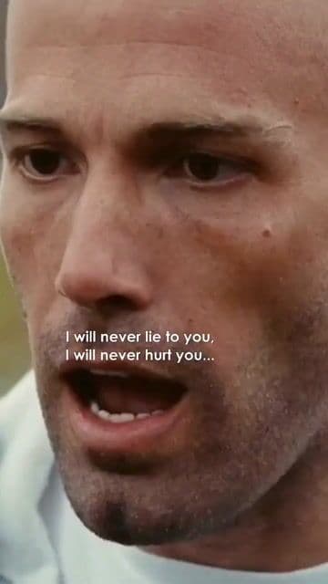 Ben Affleck dirige y protagoniza este thriller criminal ambientado en Boston. Un atraco que se complica cuando el líder se enamora de una rehén. Tenso y adictivo