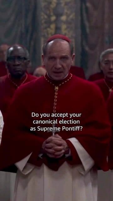 Ralph Fiennes lidera un thriller eclesiástico sobre la elección de un nuevo Papa. Intrigas, secretos y luchas de poder tras los muros del Vaticano. Cine de tensión pura