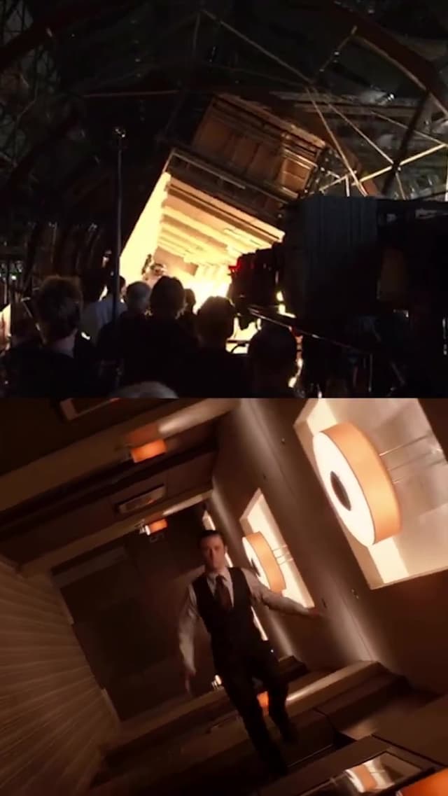 La famosa pelea del pasillo rotatorio en Inception no fue CGI. Christopher Nolan construyó un enorme set de pasillo giratorio para que Joseph Gordon-Levitt pudiera realizar la pelea mientras todo el decorado giraba físicamente