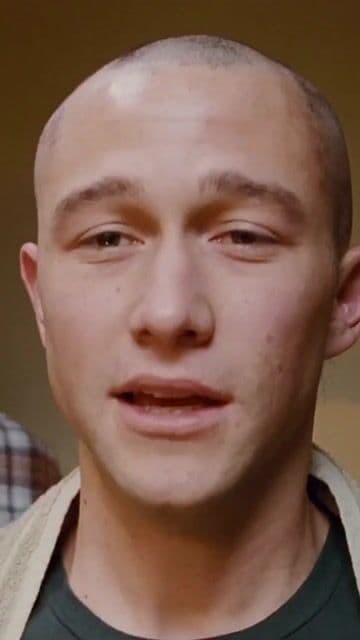 Joseph Gordon-Levitt en una comedia dramática sobre un joven diagnosticado con cáncer que intenta mantener el humor. Seth Rogen como mejor amigo. Emotiva, honesta y sorprendentemente divertida
