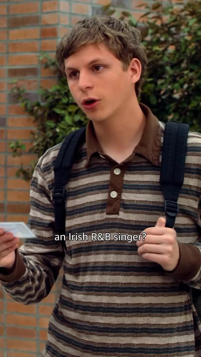 En 'Superbad', Christopher Mintz-Plasse grabó la famosa escena de McLovin perdiendo la virginidad con su madre presente en el set, por las leyes laborales de California para menores. Un rodaje inolvidable en la historia de la película.