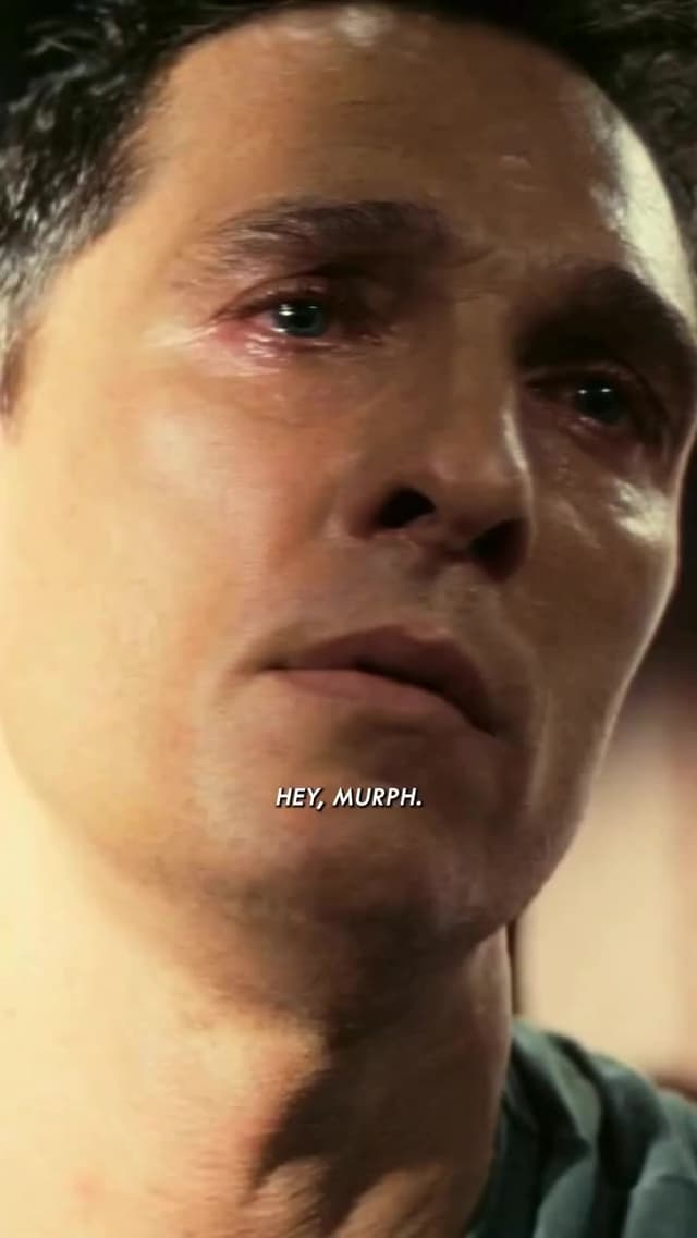 La famosa escena de las videollamadas en 'Interstellar' nació de la reacción genuina de Matthew McConaughey; Christopher Nolan ocultó los vídeos para capturar la emoción real en una sola toma.