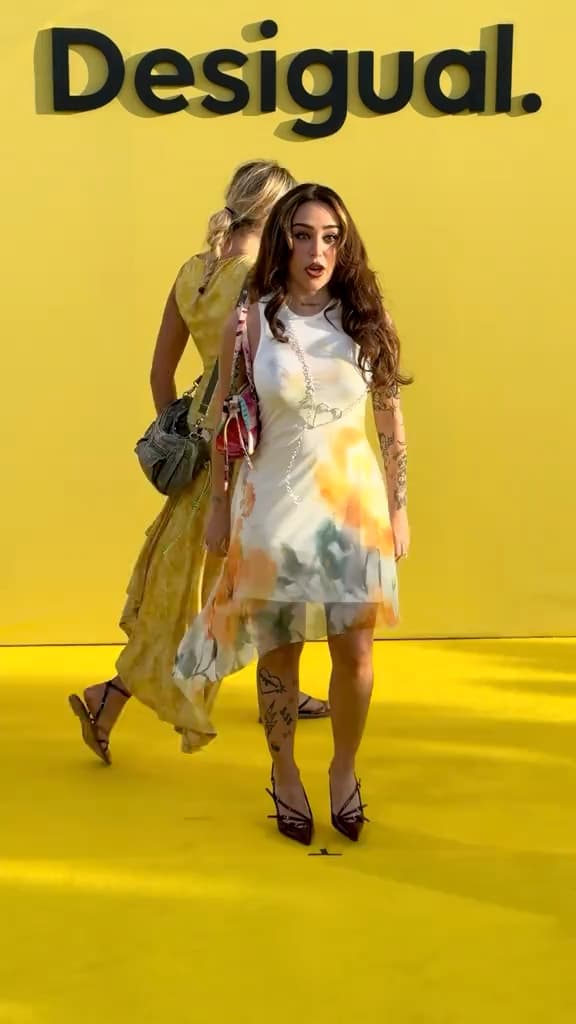 🎨 Nicki Nicole apuesta por el arte en clave Desigual