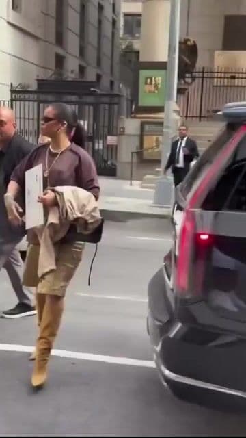 🤎 Rihanna redefine el lujo relajado