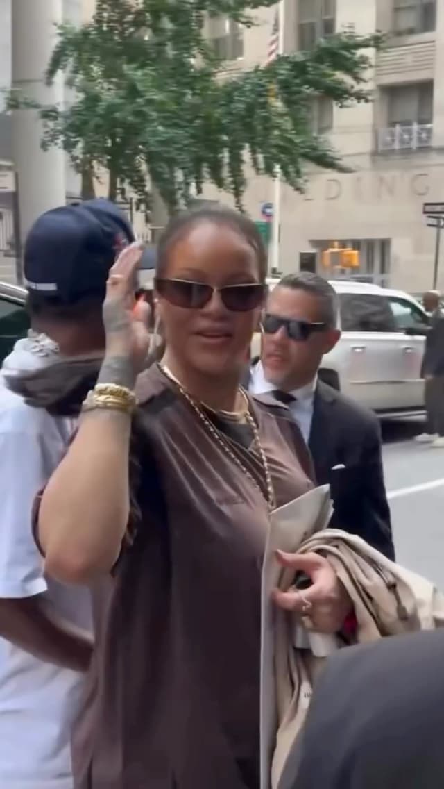 🤎 Rihanna redefine el lujo relajado