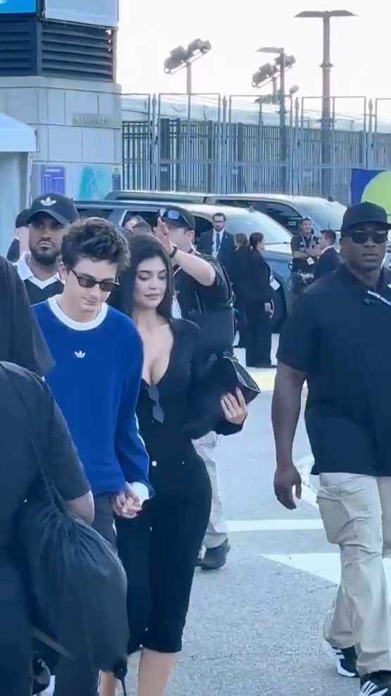 🖤 Kylie Jenner convierte el negro en su mejor aliado