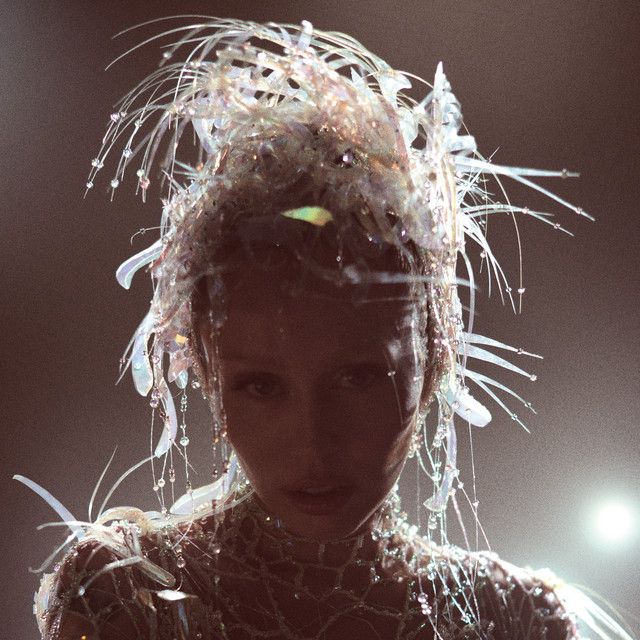 Canción Walk of Fame (feat. Brittany Howard)