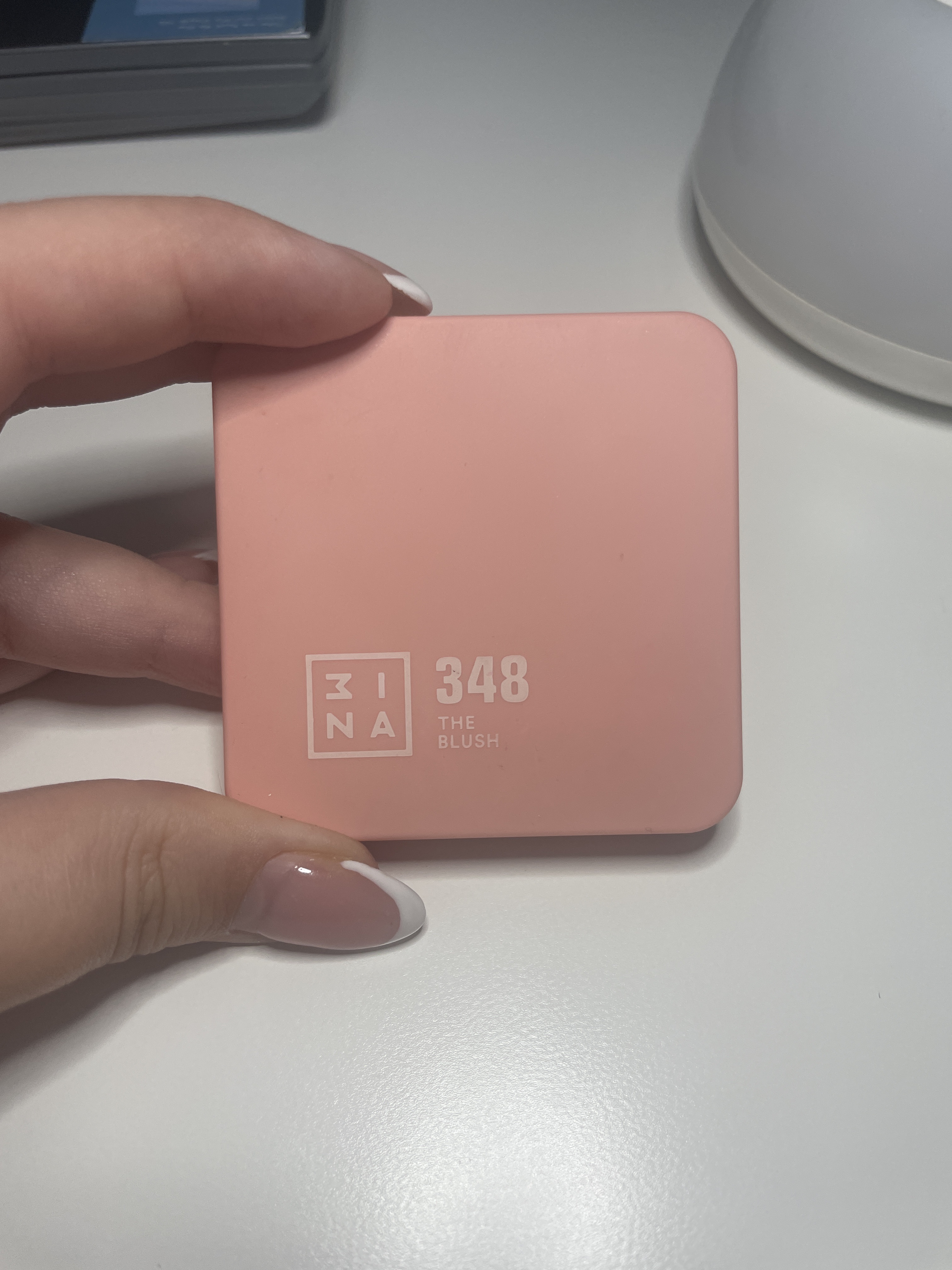 blush MINA 