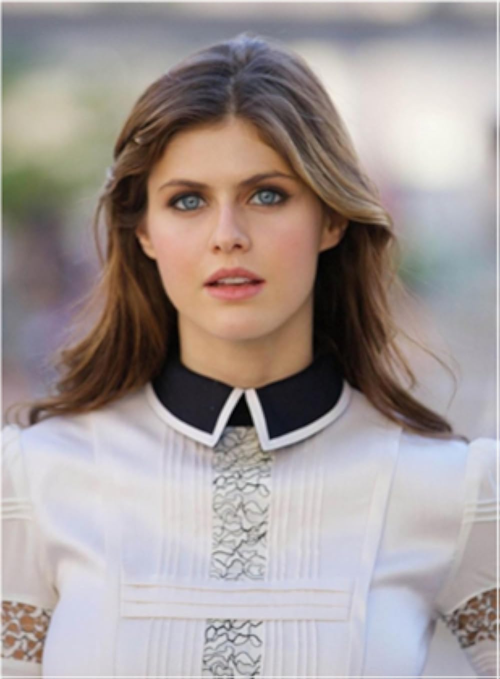 Social Alexandra Daddario