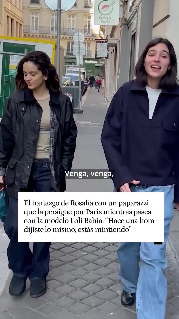 Social El hartazgo de Rosalía con un paparazzi que la persigue por París