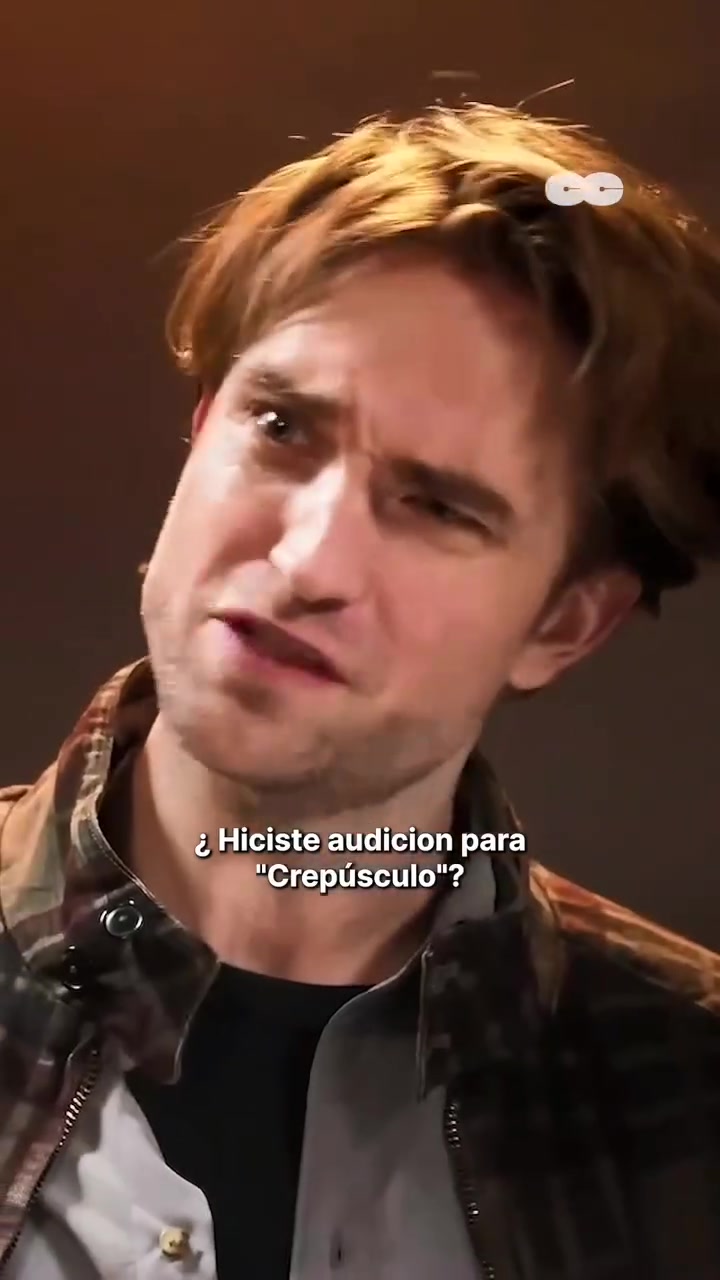 Robert Pattinson y Jennifer Lawrence en el poligrafo