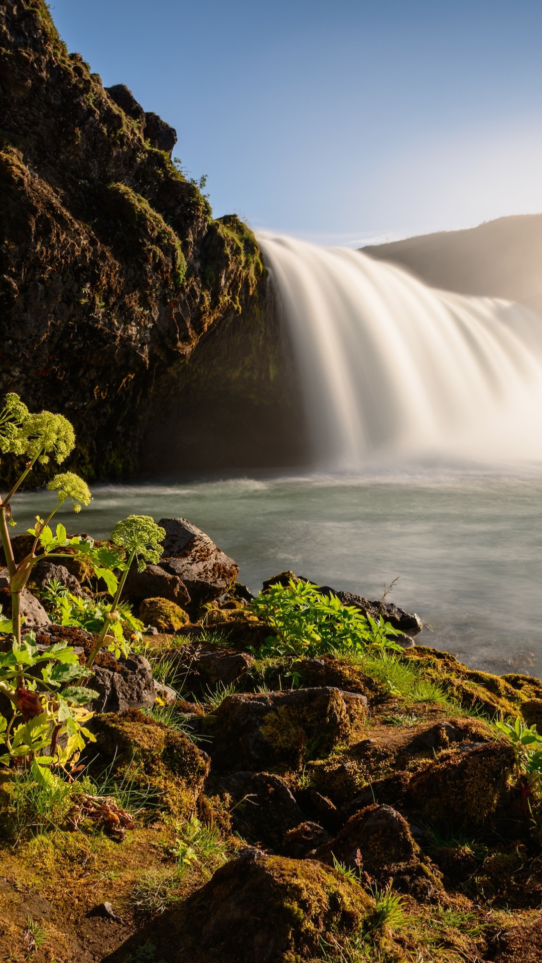 Social Waterfalls