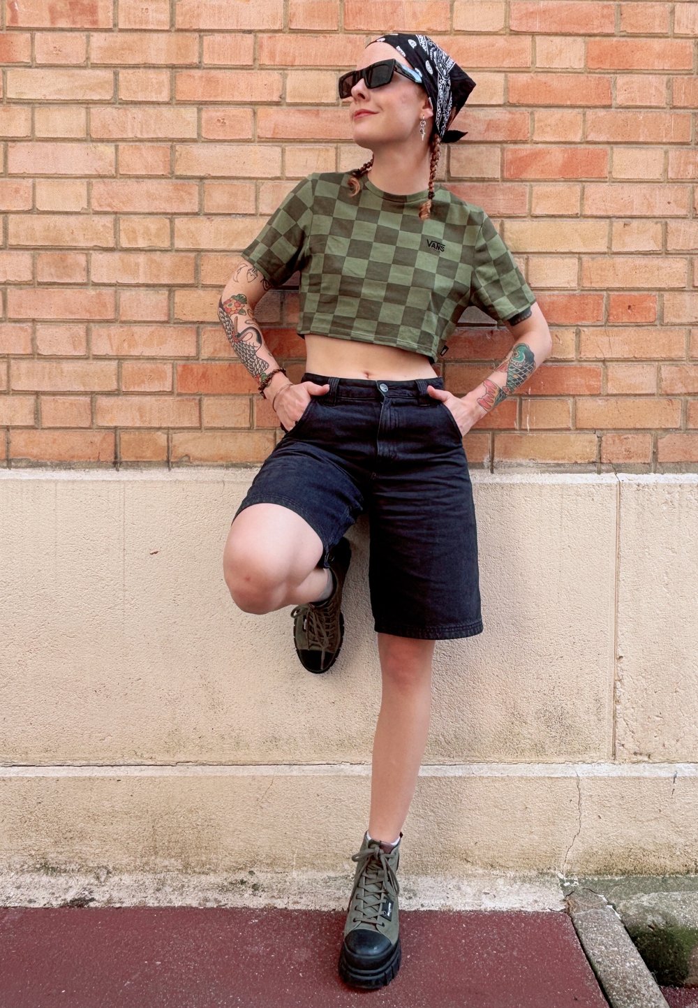 pintalabios con camiseta estampada