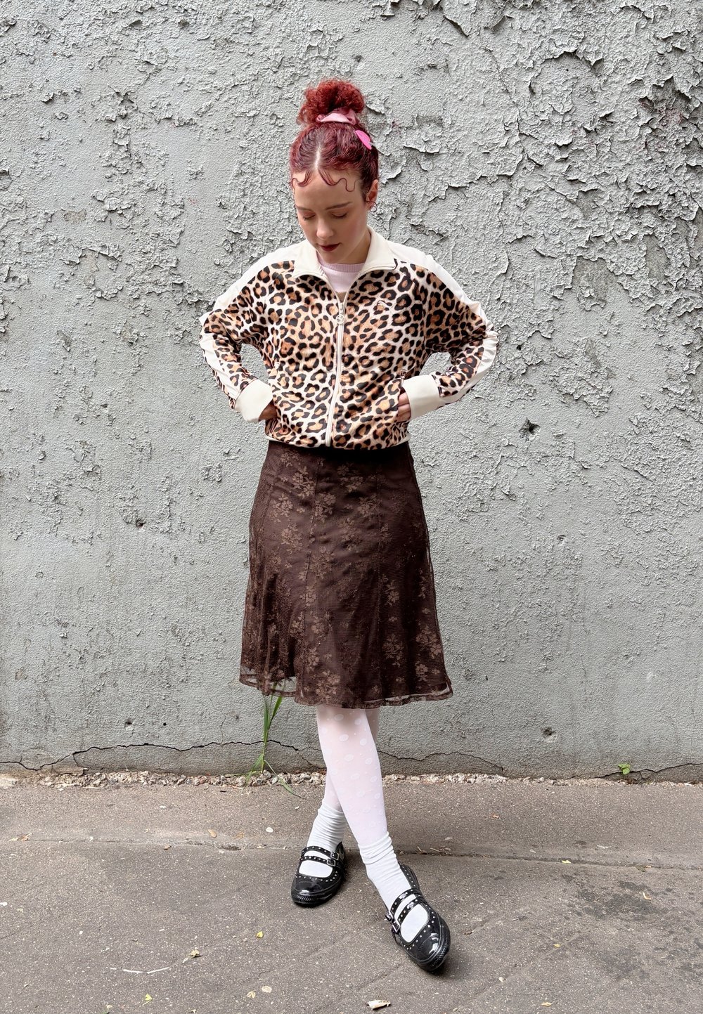 Chaqueta de entrenamiento y falda acampanada